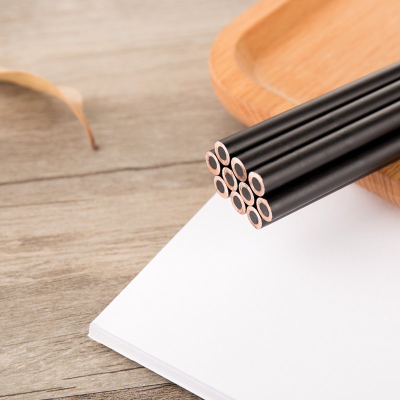 58120-7 ديلي قلم فحم خشب دائري للرسم - صلب - بدن أسود مع طبة E58122