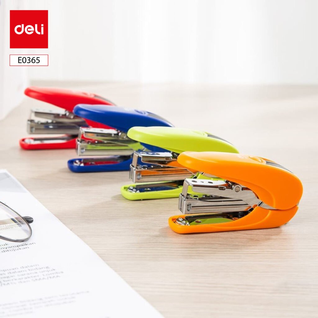 E0365 ديلي خرازة مكتبية - قياس #10 - سعة 15 ورقة - بنظام تخفيف جهد - بدن ألوان مختلفة E0365