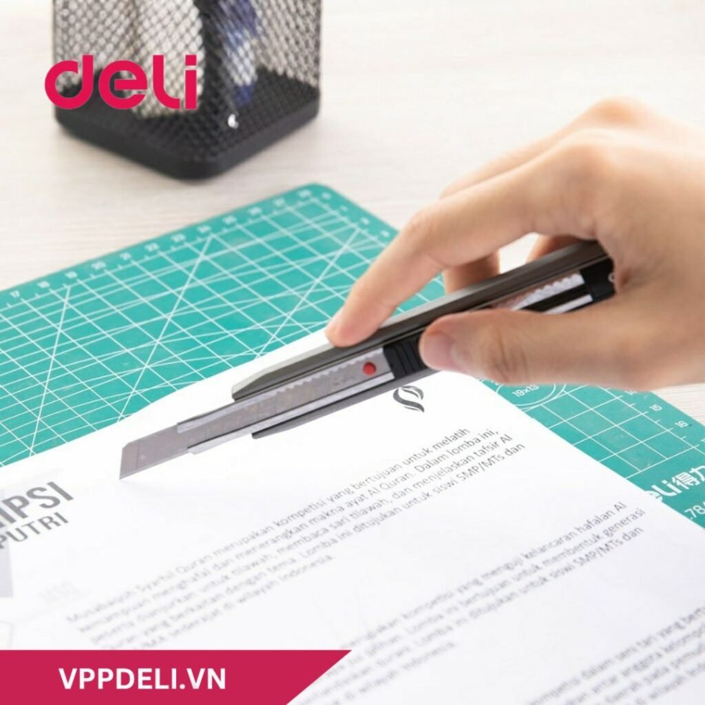 E2036- (6) ديلي مشرط معدن رفيع - قفل تلقائي - 142×18×11 مم - فضي - E2036