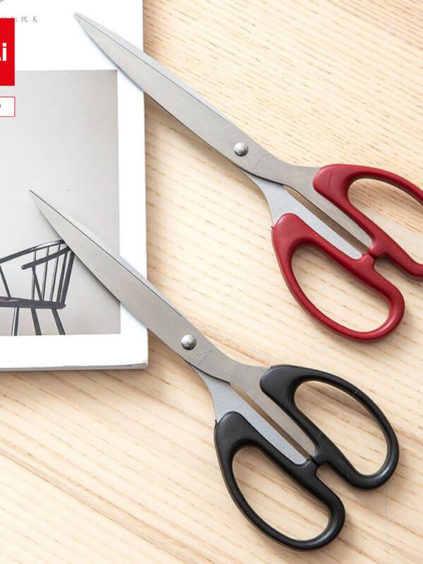 ديلي مقص معدن - مقبض بلاستيك مضغوط - طول 18 سم - أسود، أحمر - E6009