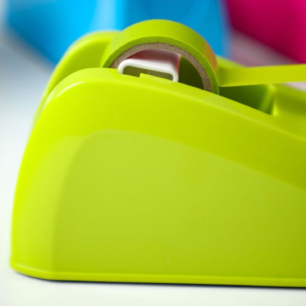 E815A -1- green_page-0001 ديلي قطاعة شريط لاصق رفيع - ستاند مكتبي قياس وسط (زهر - أزرق - أخضر) E815A