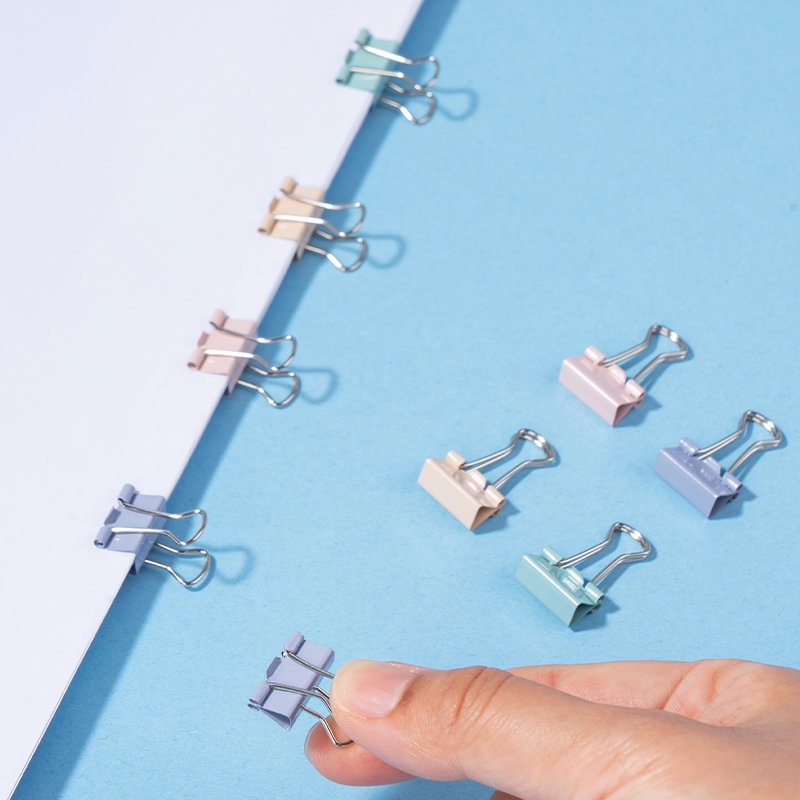 ديلي ملقط ورق - نمرة 6 - 15 مم - أحمر/أصفر/أخضر/أزرق - E8556C