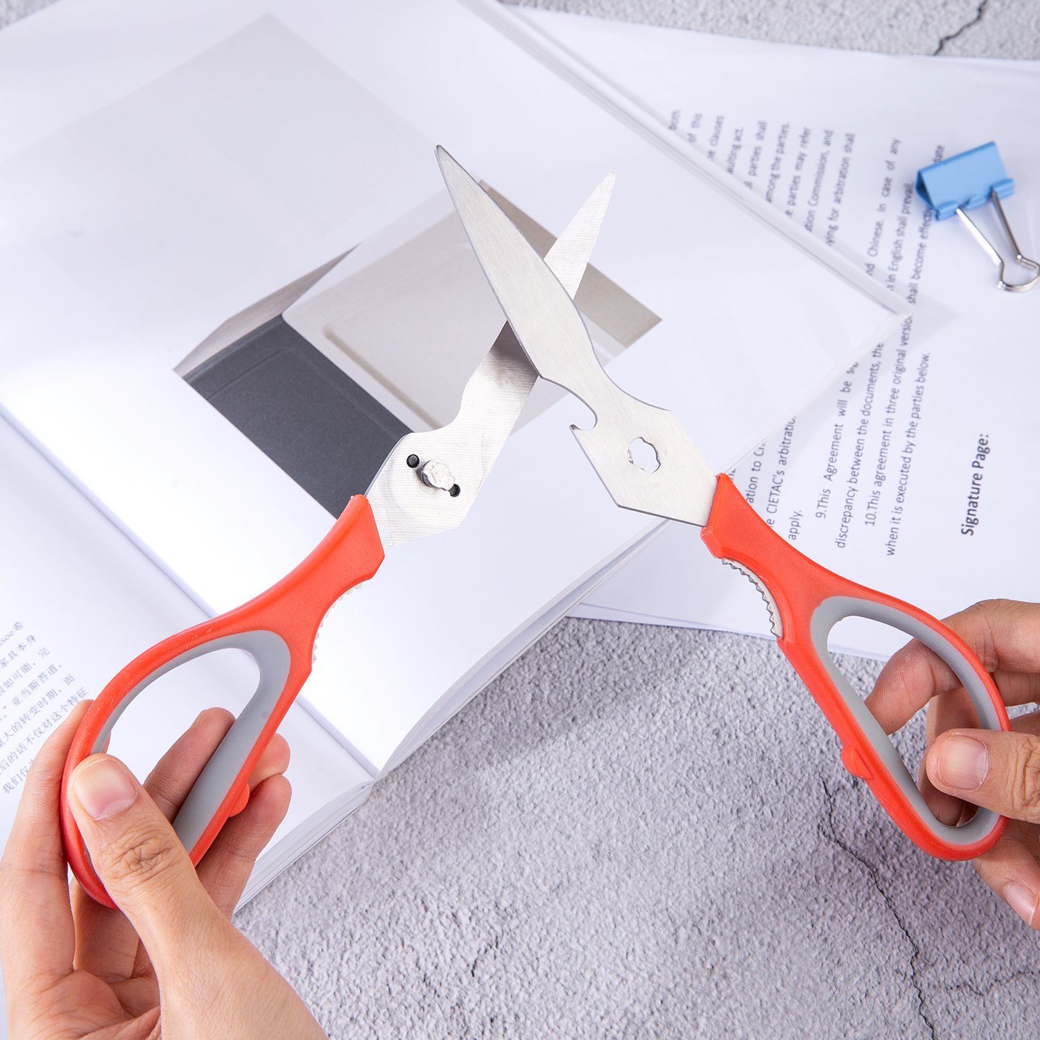 ديلي مقص معدن مخصص للمطبخ - مقبض بلاستيك ومطاط لونين - قابل للفك مع علاقة فتح - 21 سم - أسود، برتقالي E77750