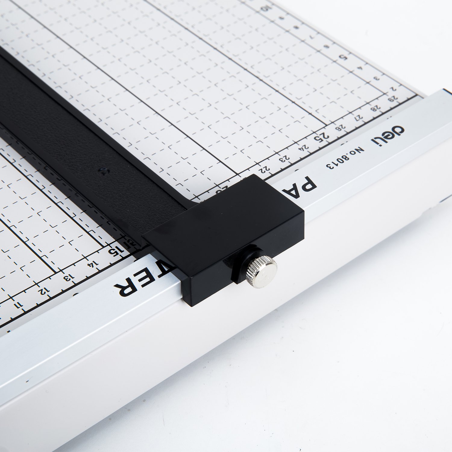 ديلي مقطع ورق سكين معدن - طبلية قياس B3 - مقبض وقفل حماية - أبيض - E8013