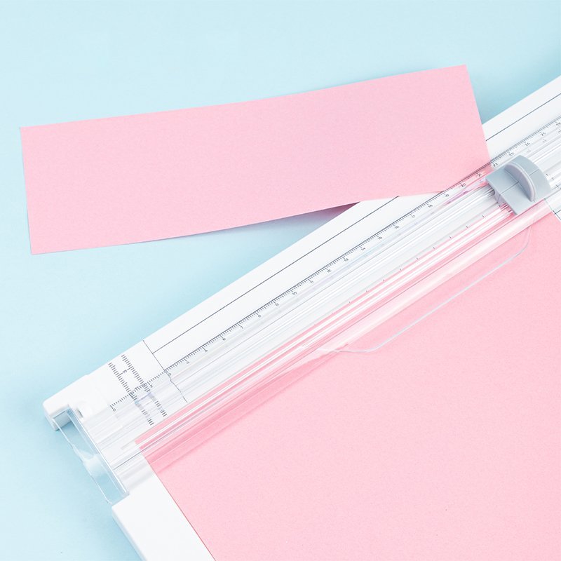 ديلي مقطع ورق رأس شفرة - عرض A4 - أبيض / زهر - E14251