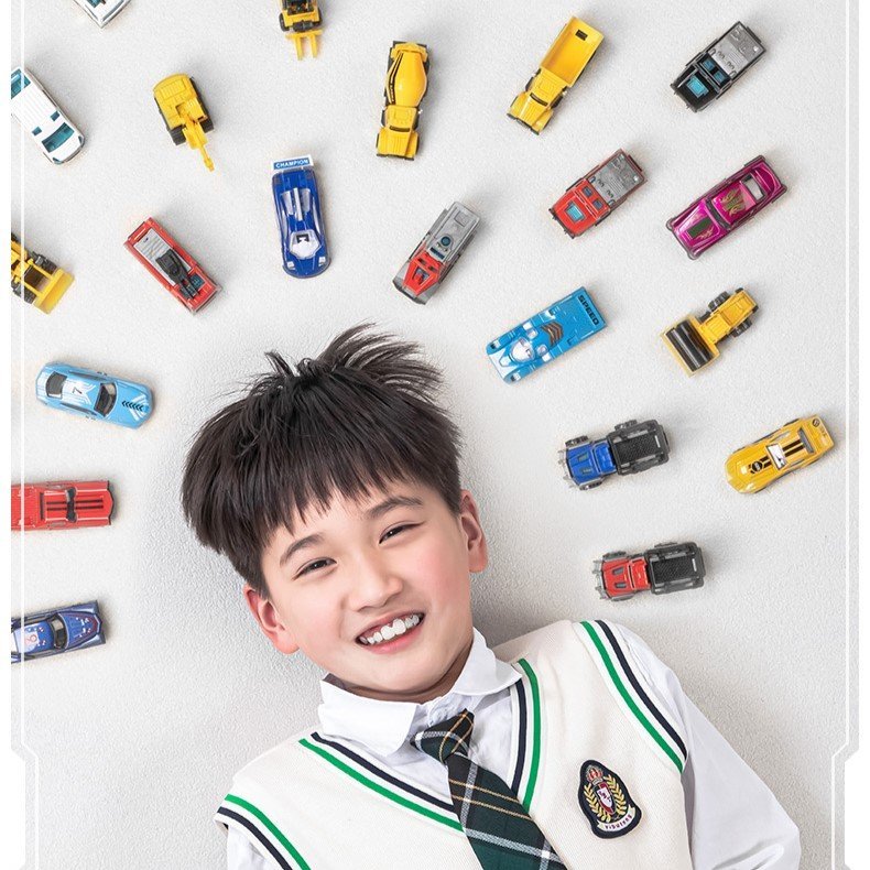 ديلي سيارات أشكال مصغرة - 10 موديلات - ألوان مختلفة - YW125-1