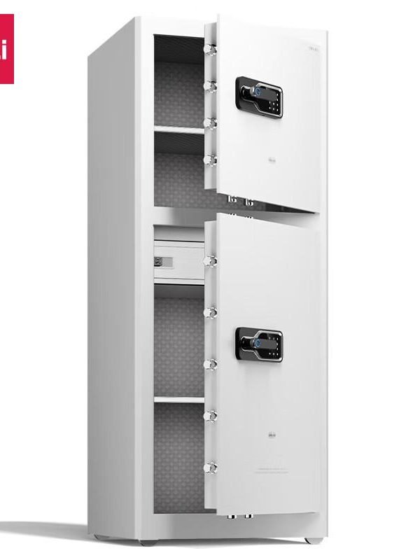 ديلي خزنة معدنية - حماية (أرقام + مفتاح+بصمة) - 93.5 كغ - 150*56*59 سم - أبيض/أسود - AE138