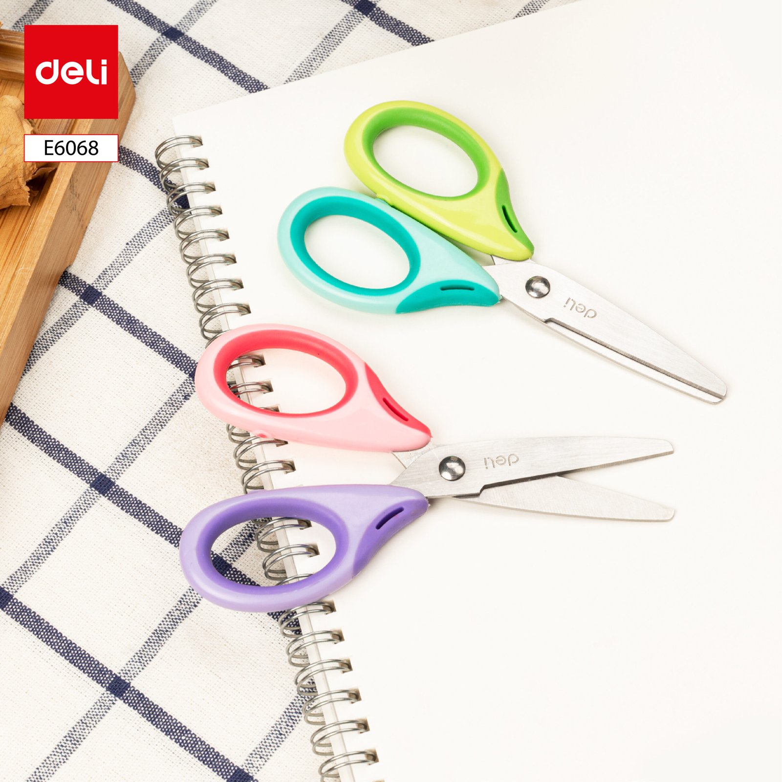 ديلي مقص معدن مدرسي للأطفال - 11.5 سم - ألوان مختلفة E6068