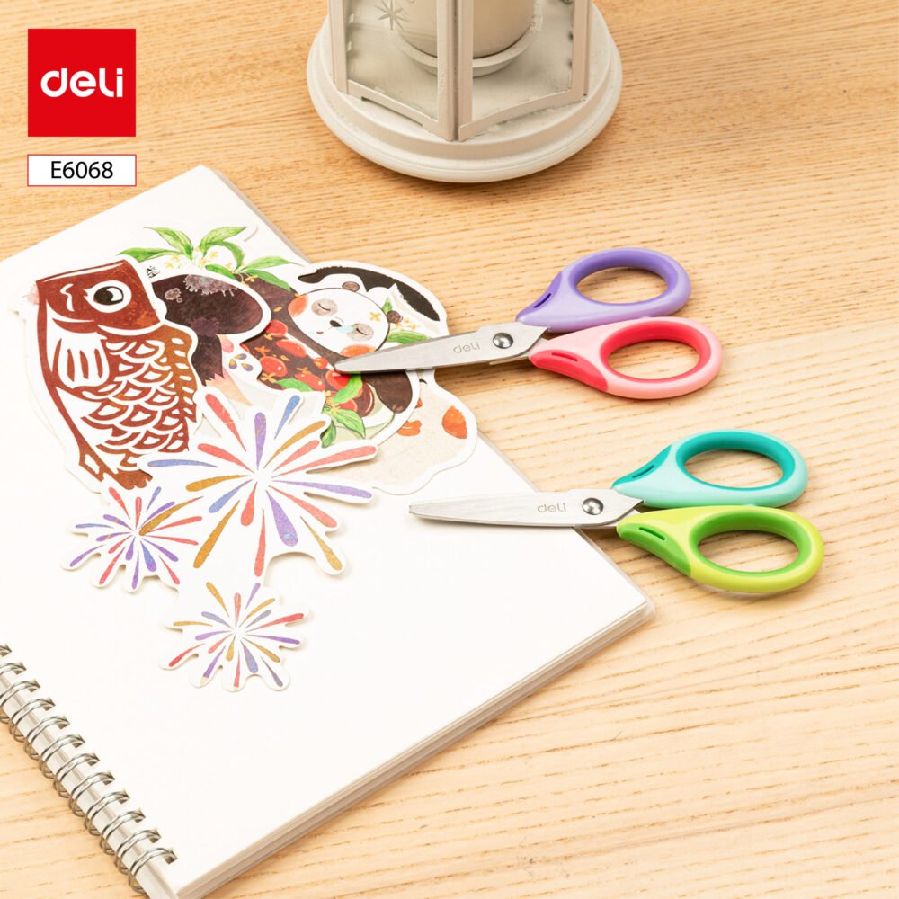 ديلي مقص معدن مدرسي للأطفال - 11.5 سم - ألوان مختلفة E6068